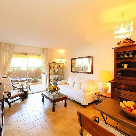 Les Eucalyptus-3 By Interhome Apartman *