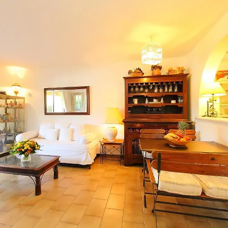 Les Eucalyptus-3 By Interhome Apartman