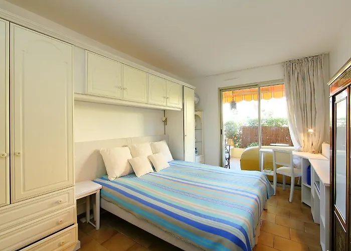 Appartement Les Eucalyptus-3 By Interhome Golfe-Juan