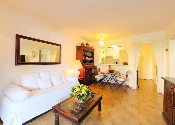 Les Eucalyptus-3 By Interhome *